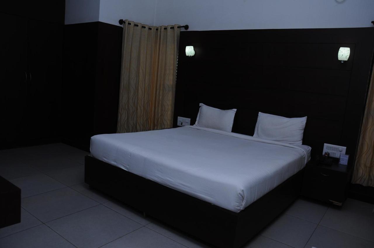 Nijaguna Residency Chamrajnagar Exterior photo