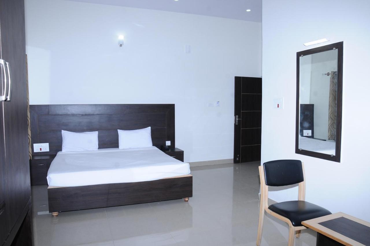 Nijaguna Residency Chamrajnagar Exterior photo